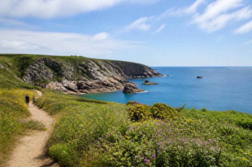 Bretagne wetter im juli: temperaturen, regen und reisetipps